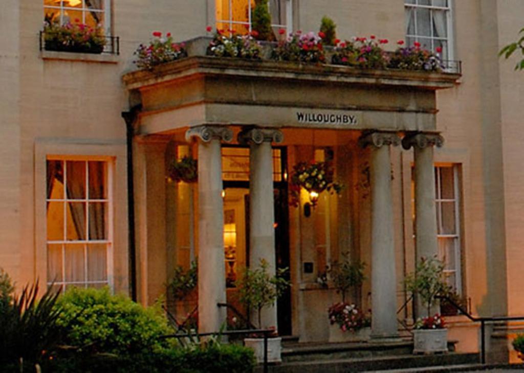 Willoughby House Hotel & Apartments Cheltenham Esterno foto